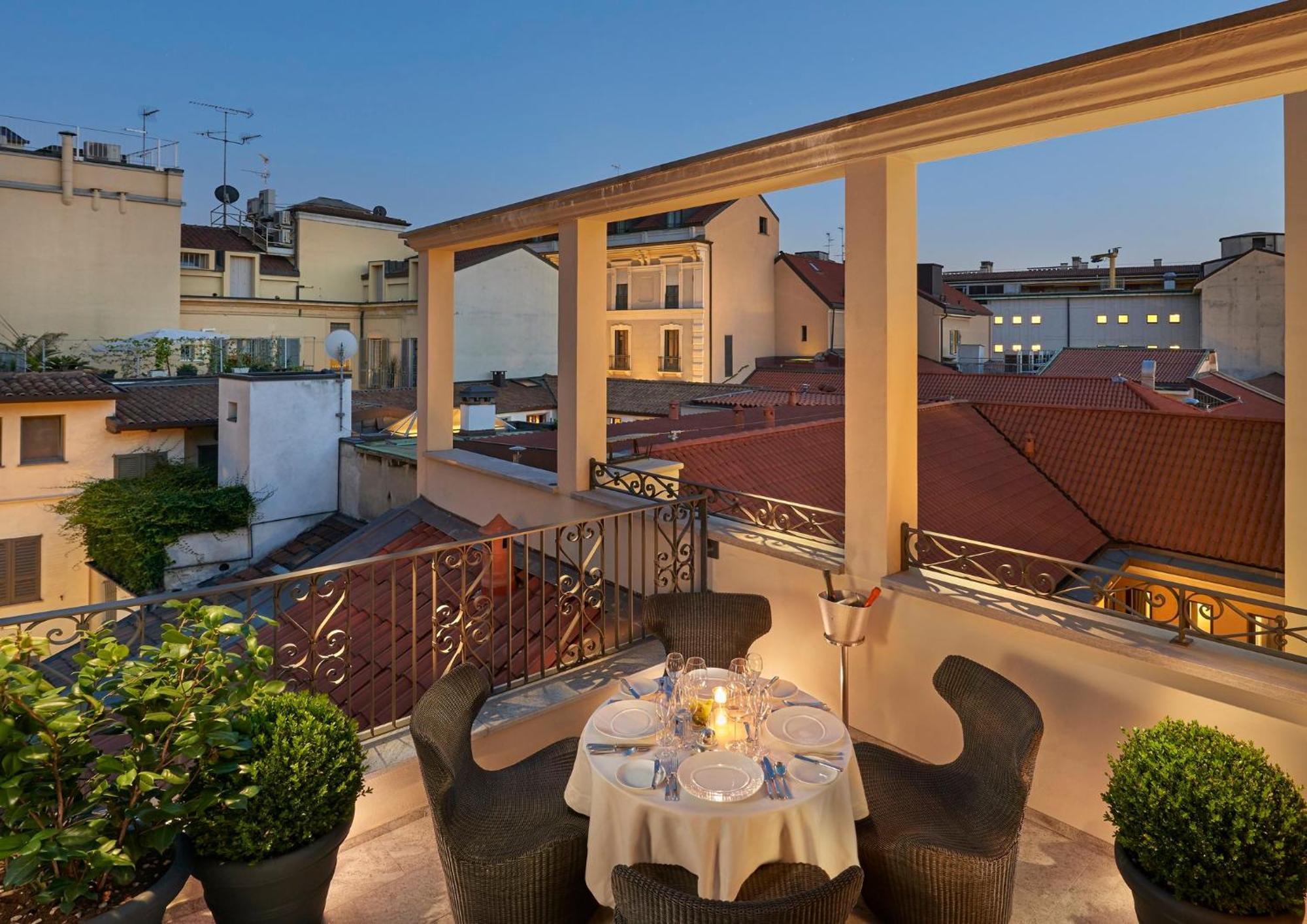 Mandarin Oriental, Milan Hotel Exterior photo