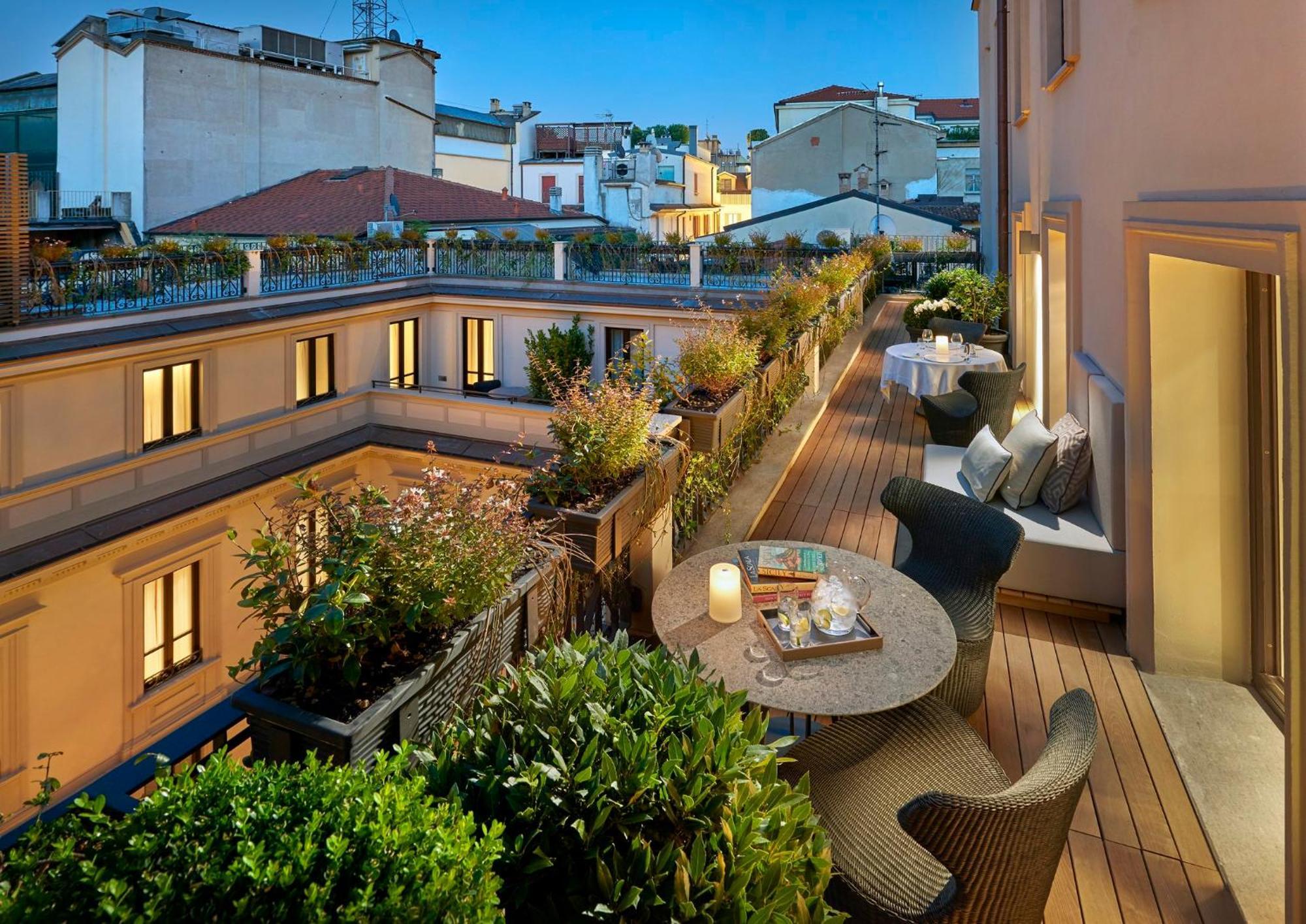 Mandarin Oriental, Milan Hotel Exterior photo