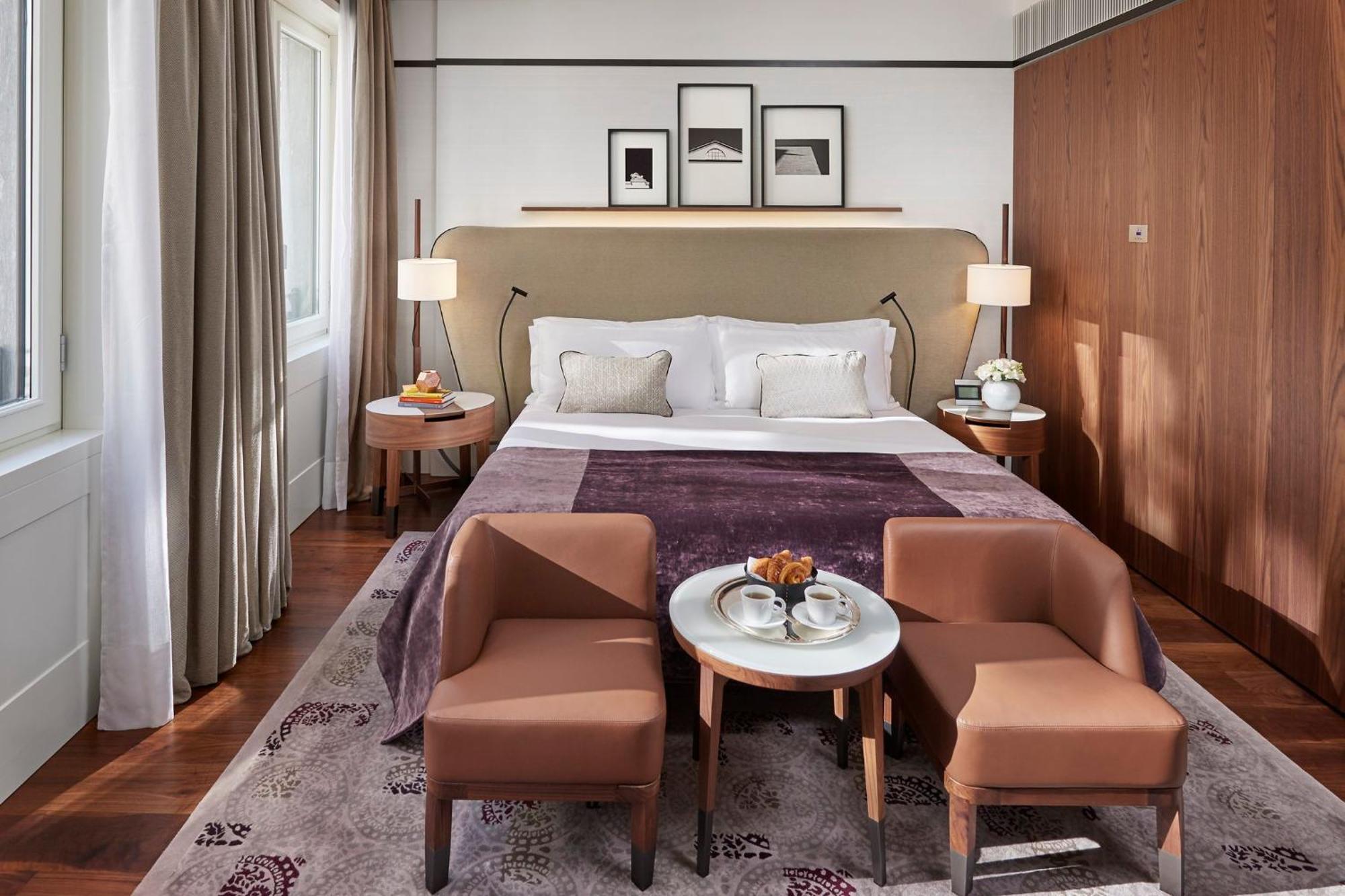 Mandarin Oriental, Milan Hotel Exterior photo