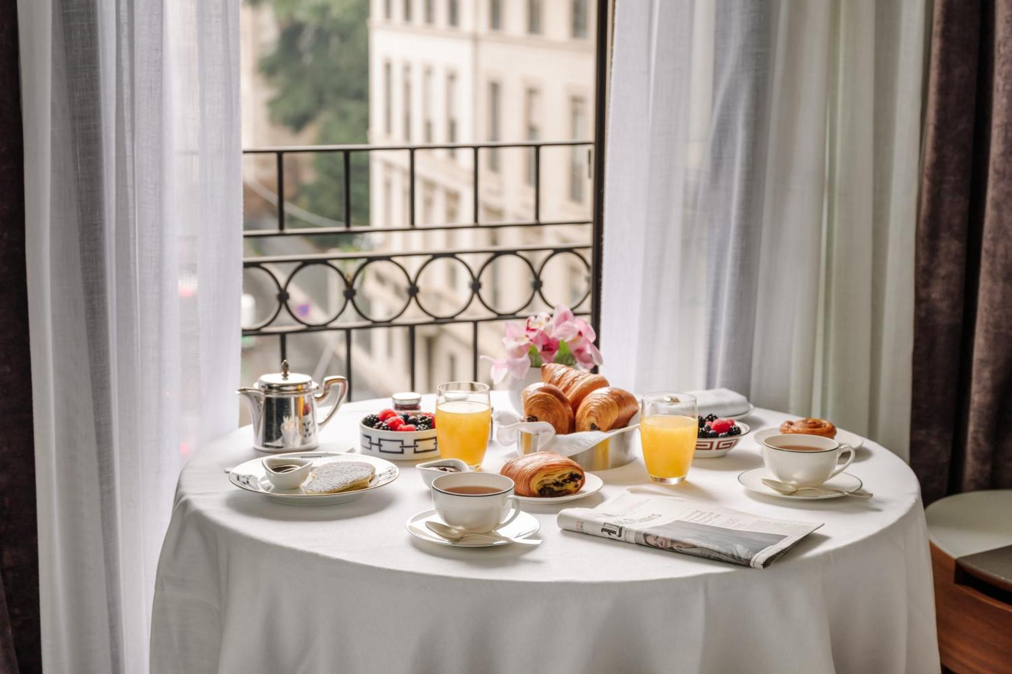 Mandarin Oriental, Milan Hotel Exterior photo